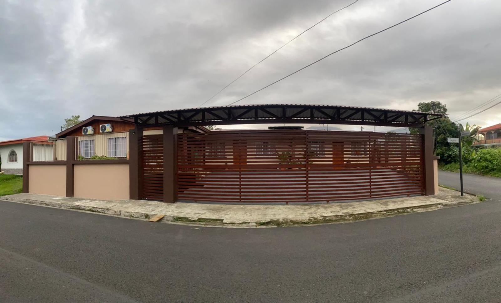 Apartamentos Maily La Fortuna 외부 사진