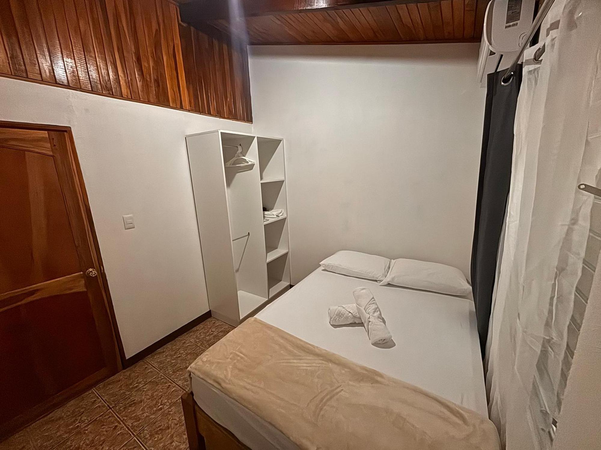 Apartamentos Maily La Fortuna 객실 사진