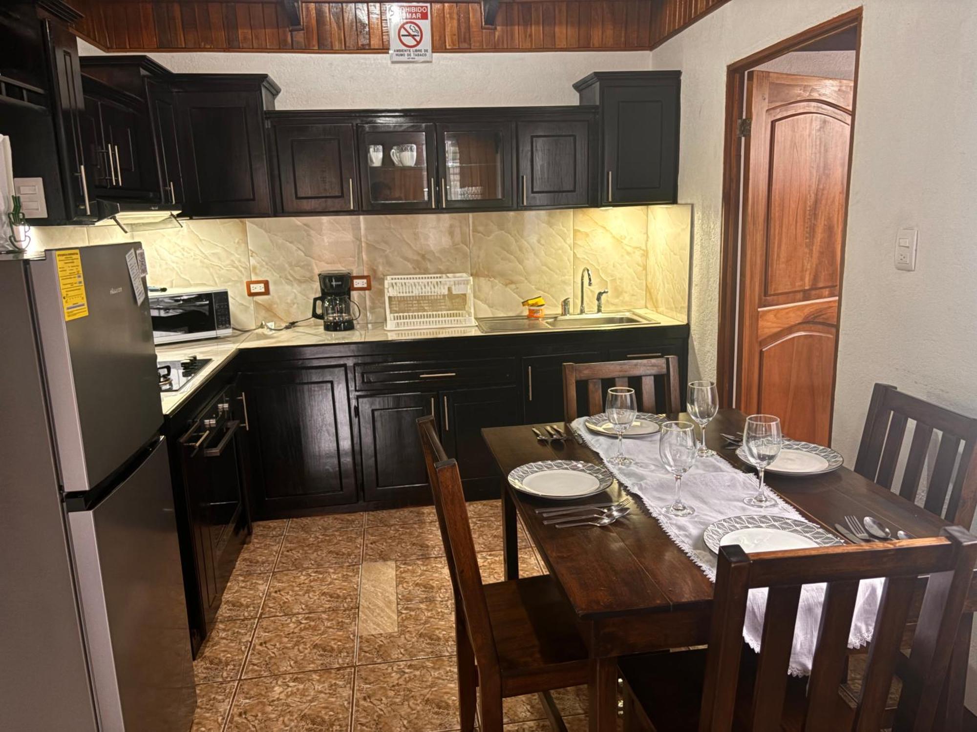 Apartamentos Maily La Fortuna 외부 사진